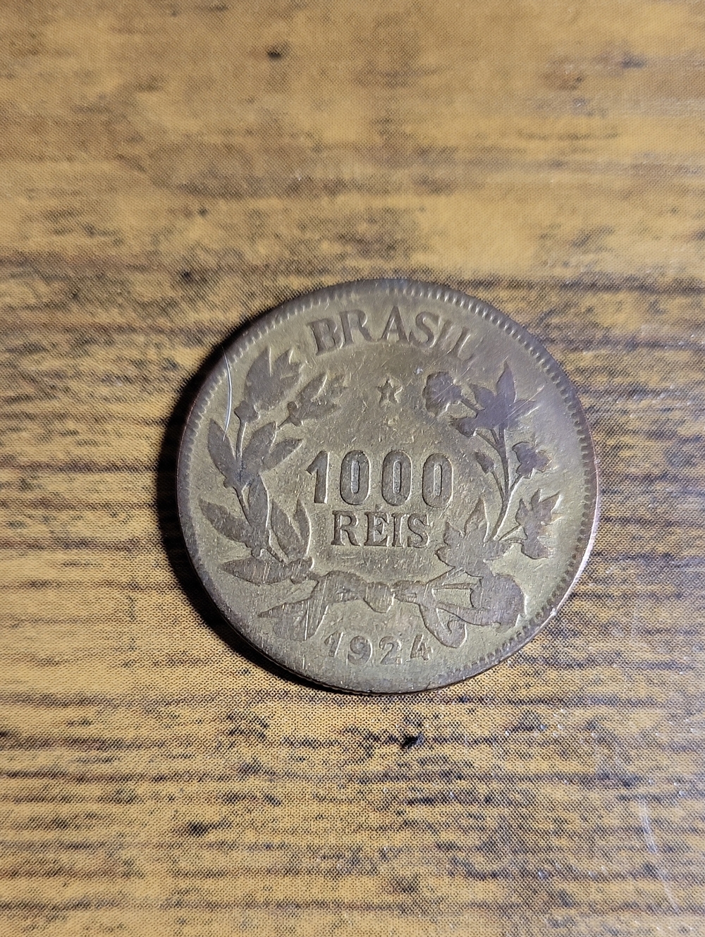 Vintage 1924 Brazilian 1000 Reis Commemorative Coin - Brown Finish